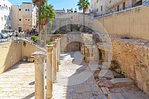 166/5000 Israel, Jerusalem view from the Jewish quarter, on the underground excavated 22 meter long main street called Cardo from