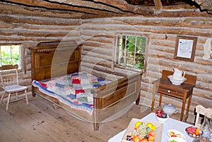 1690 Log Cabin