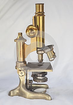 1920 optical microscope