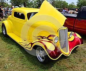 1933-34 Ford coupe hot rod with custom painted flames,