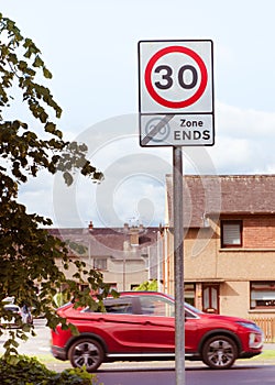 20 miles per hour zone ends here sign