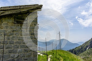 2022 06 04 Lagorai abandoned hut and granite peaks 1