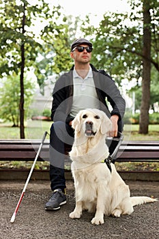 25 years old man suffer from blindness, get help by dog guide