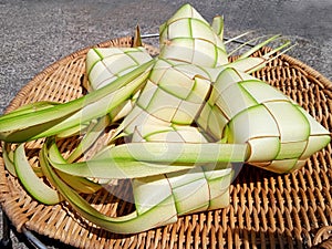 28. Ketupat Shells from Young Coconut Leaves on a Wicker Rattan Plate (28)