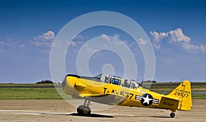 28577 - N. American AT-6 Harvard