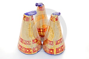 3 Crackers is waiting for fire