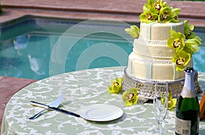  3stupňová svatební dort 