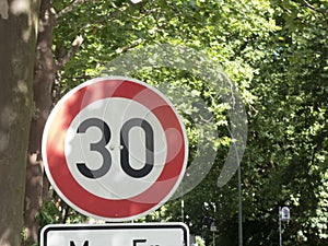 30 kmh speed limit sign