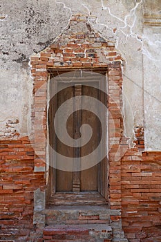 A 300 years vintage door of Thai's style temple