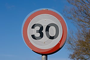 30mph speed sign