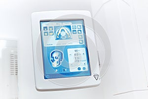 3D dental x-ray machine monitor screen