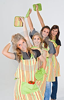 4 Girls Ready to Cook