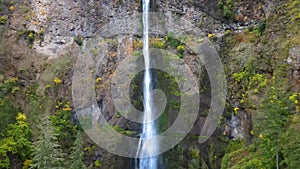 4K Aerial Drone Descend at Multnomah Falls Waterfall in Oregon, USA