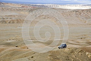 4WD in Gobi desert