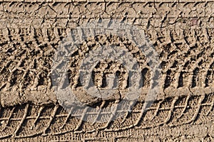 4x4 footprint on the muddy ground