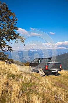 4x4 in the mountains