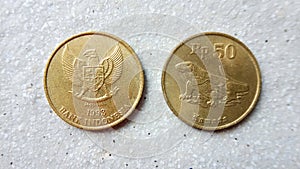 50 Indonesian rupiah coin.