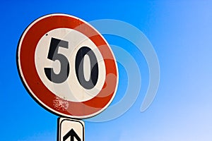 50 km/h limit signal