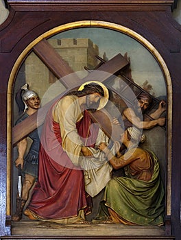 6th Stations of the Cross, Veronica wipes the face of Jesus