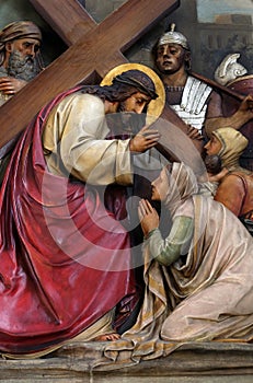 8th Stations of the Cross,Jesus meets the daughters of Jerusalem