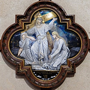 8th Stations of the Cross,Jesus meets the daughters of Jerusalem