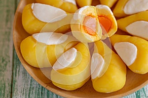 Aalaw or Alua, Thai traditional candy sweet dessert is a Thai dessert that has durian eggs and salted