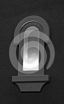 Aantique arc at the texturd wall