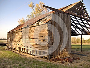 Abandoned Barn 4