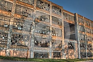 Abandonado el edificio 