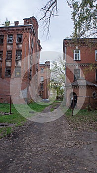 Abandoned and decaying home in Tver Courtyard Proletarka.