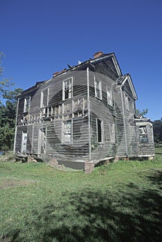 Abandoned farm house