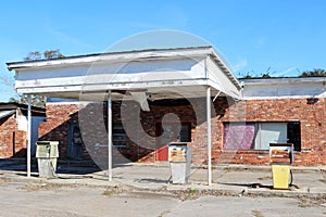 Abandoned gas and service station