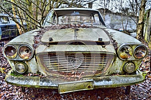 Abandoned Lancia car img