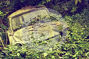 Abandoned old car