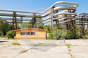 Orange house and duct