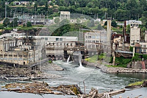 Abandoned paper mill factory on Willamette river