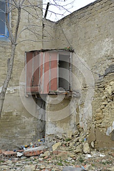 Abandoned places or Ruins.