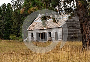 Abandoned schoolhouse building in WA.