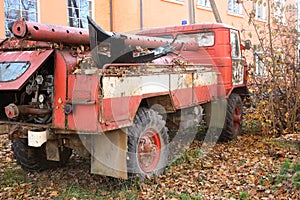 Abandoned vintage fire engine