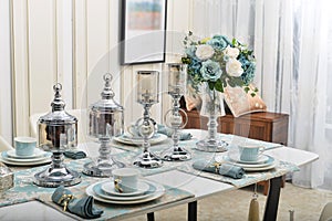 ableware in the dining room