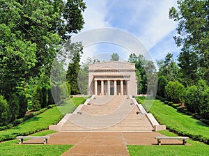 Abraham Lincoln's Birthplace