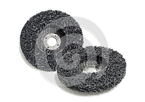 Abrasive discs isolated