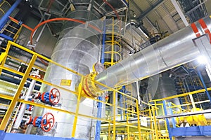 Absorbers and dehydrators at LNG production plant