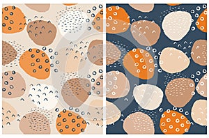 Abstract Geometric Vector Seamless Pattern. Hand Drawn Irregular Spots, Circles and Daubs.