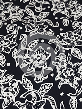 Abstract Image Flower Pattern With Black and White Combination