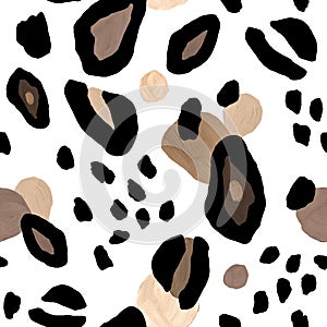 Abstract leopard or cheetah coat print. Artistic animal skin seamless pattern on white background. Brown and black spots