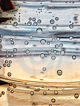 Abstraction of water on a bottle