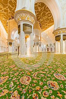 Abu Dabi - JANUARY 9, 2015: Sheikh Zayed mosque on photo