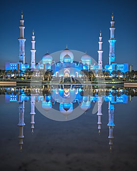 Abu Dhabi grand mosque reflection shot