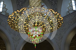 Abu Dhabi - Sheikh Zayed Mosque chandelier